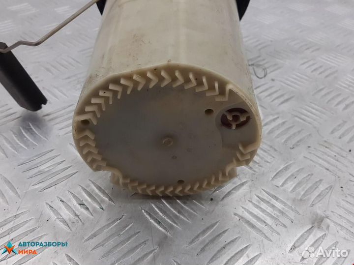 Датчик уровня топлива Toyota Avensis 2 (T250)