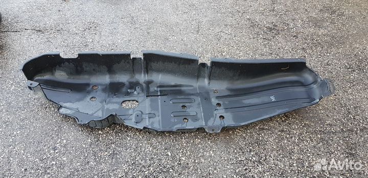 Mitsubishi Pajero 3/4 Защита бензобака