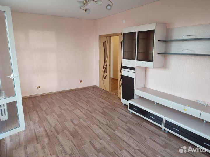 Двери межкомнатные бу 600,1200мм