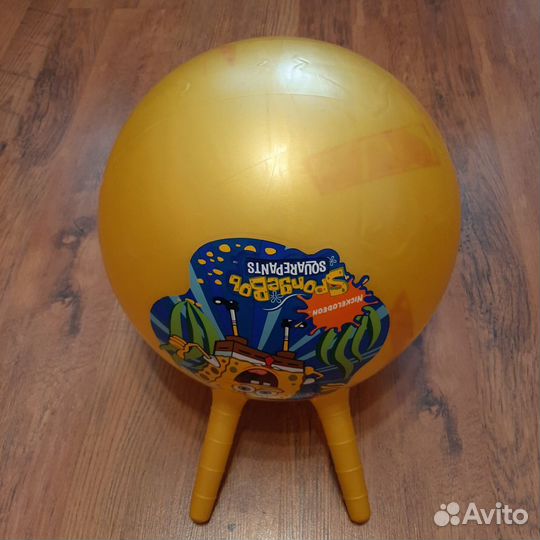 Резиновый мяч прыгун с ручками для ребенка