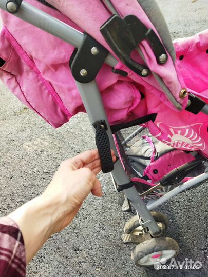 Прогулочная коляска трость