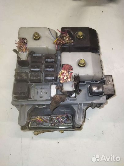 Блок предохранитель Jeep Cherokee/Liberty