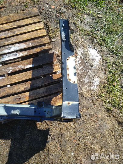 Четверть передняя правая Subaru Forester SG