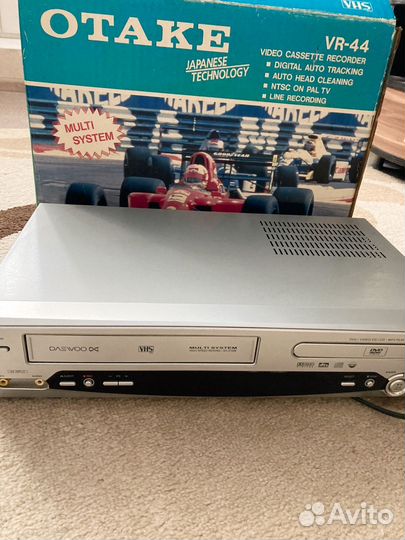 Видеомагнитофон