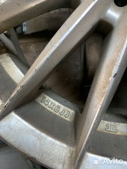 Продаю литые диски радиус 14