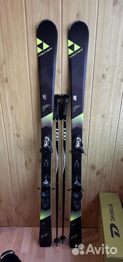 Горные лыжи с ботинками Fischer F17