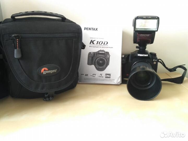 Фотоаппарат цифровой Pentax K-10D и Вспышка камеры