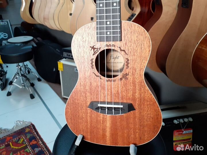 Электроукулеле Flight концерт