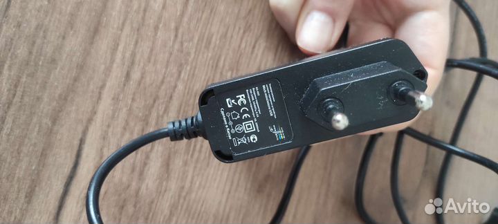 Зарядное устройство