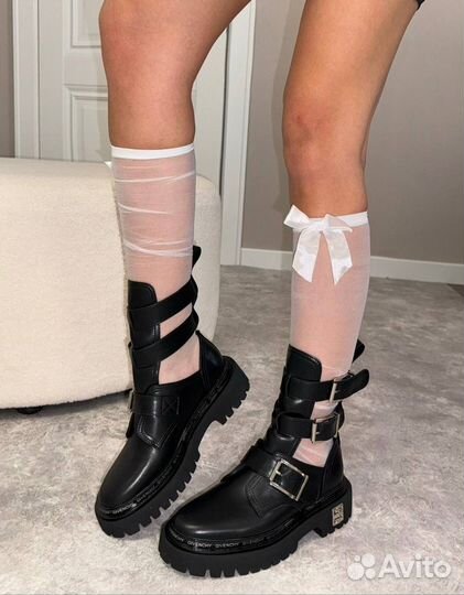 Ботинки женские givenchy