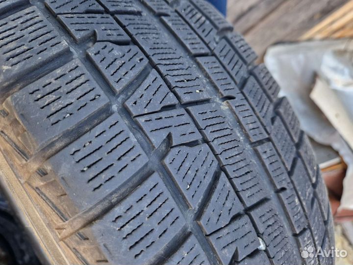 Yokohama Ice Guard IG50+ 215/65 R16 98Q