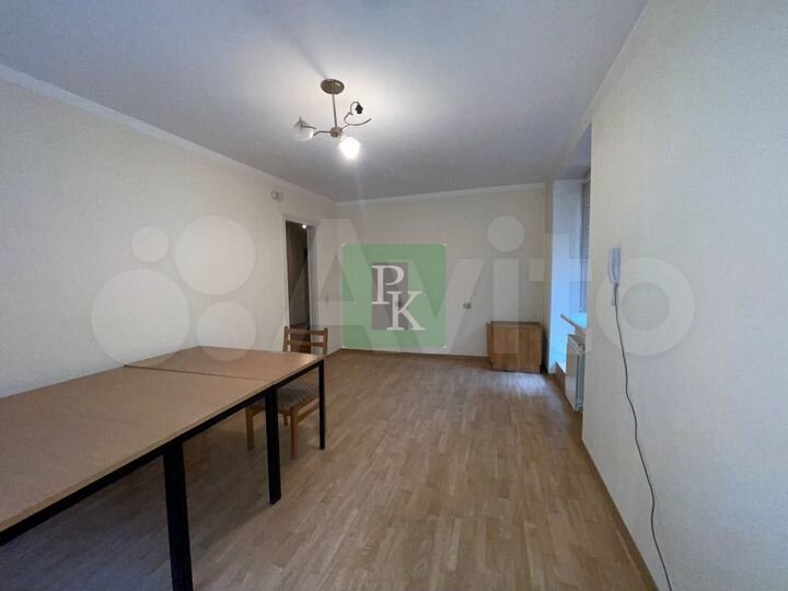 3-к. квартира, 110 м², 1/9 эт.