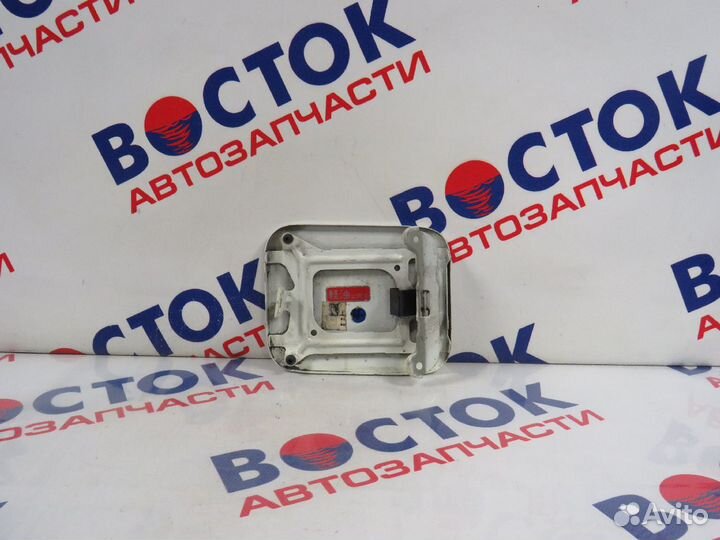 Лючок бензобака nissan presage HU30