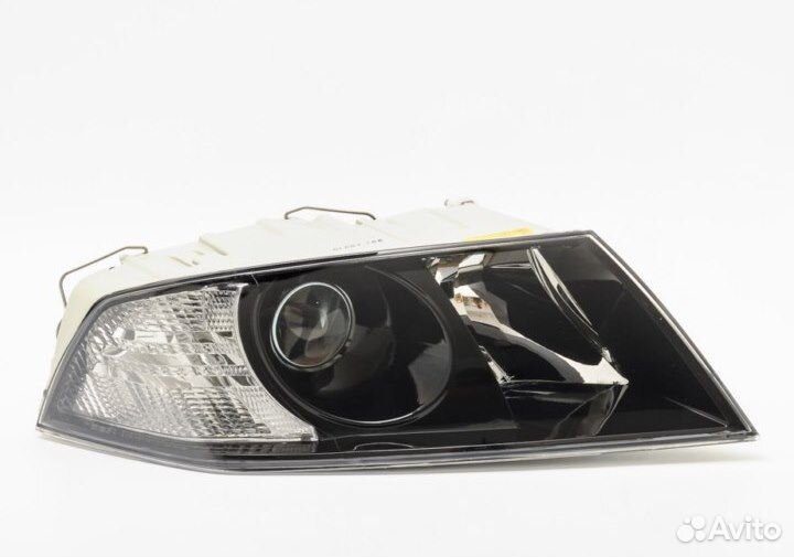 Фара правая Skoda Octavia A5