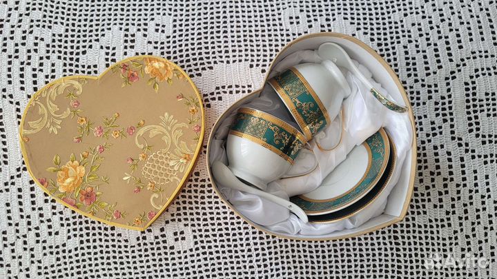 Чайный подарочный фарфоровый набор