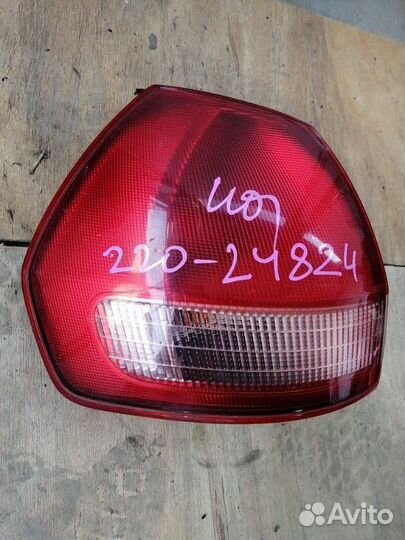 Стоп-сигнал задний левый Nissan Wingroad Y11