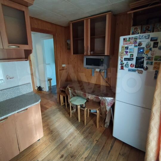 3-к. квартира, 52 м², 1/4 эт.