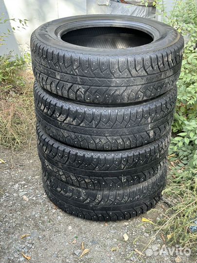 Bridgestone Ice Cruiser 7000 225/65 R17 106T