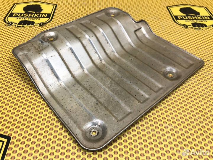 Экран тепловой глушителя передний Kia Sportage