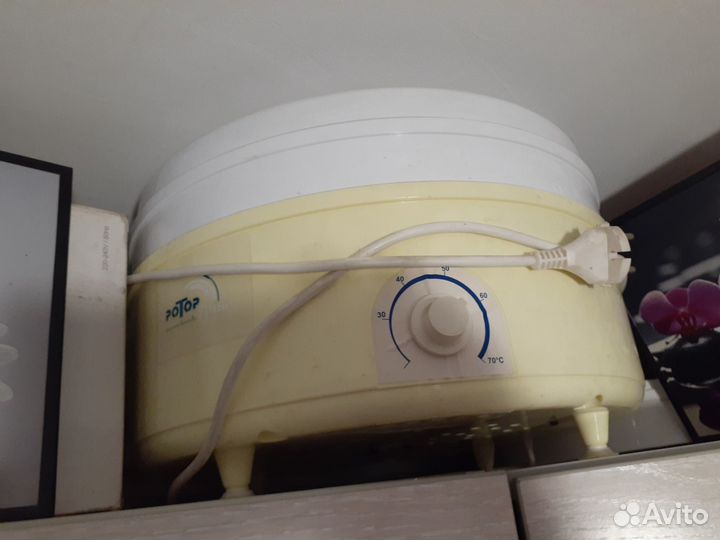 Сушилка для овощей и фруктов Ротор Дива