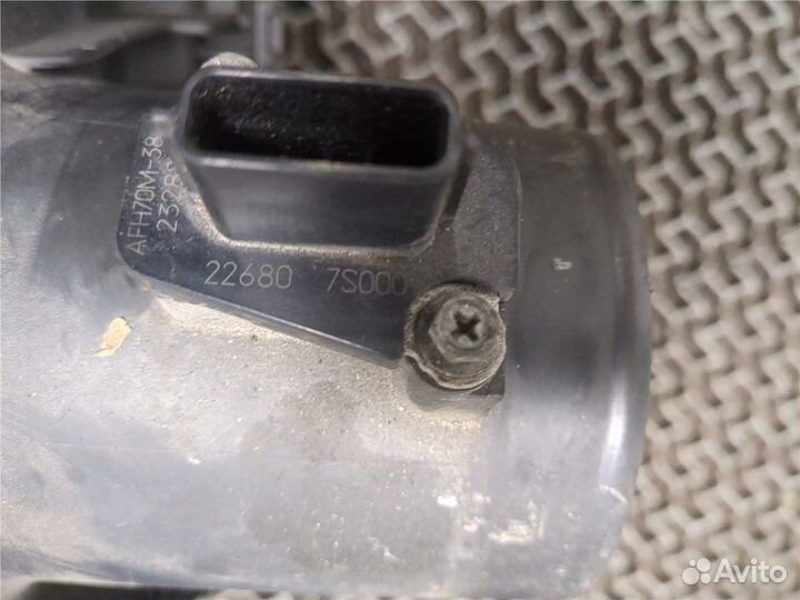 Корпус воздушного фильтра Infiniti QX56, 2012