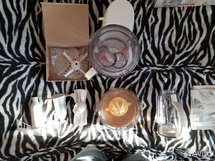 Соковыжималка/Комбайн/Миксер Bosch PowerMixx