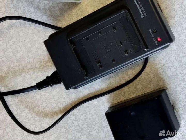 Видеокамера Panasonic NV-R100. Япония