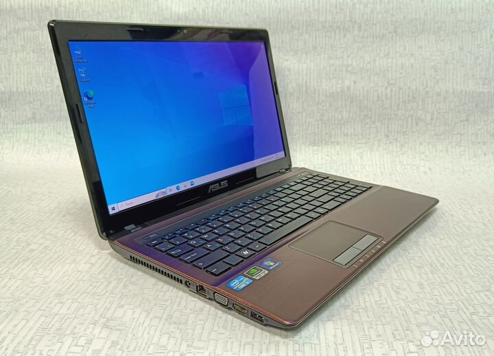 Ноутбук Asus i3-2310M, GT540M