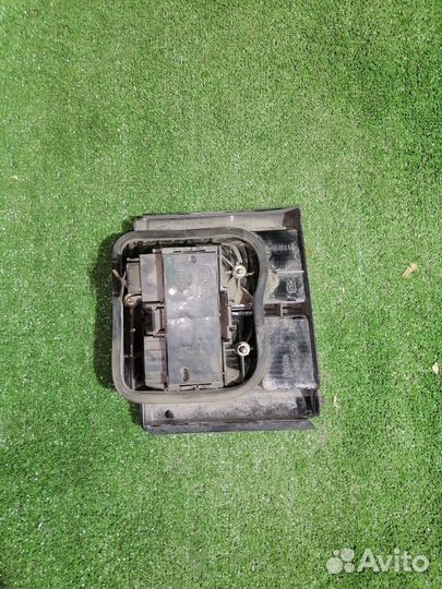 Фонарь задний внутренний правый Volkswagen Passat