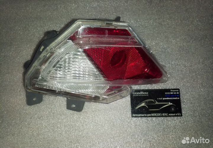 Противотуманная фара задняя левая нижняя Toyota