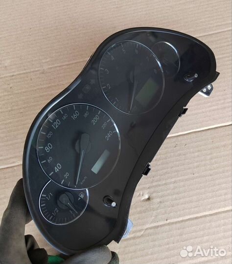 Панель приборов Toyota Avensis 2 T250 2003-2008