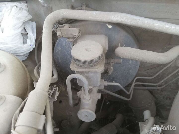 Вакуумный усилитель тормозов на ford laser 1.6