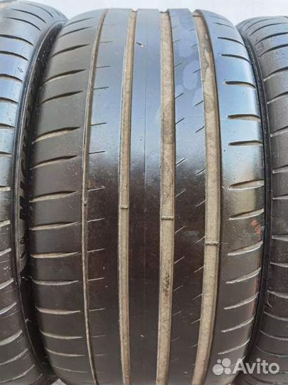 Michelin Pilot Sport 4 S 235/40 R19 96Y