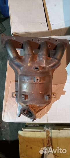 Выпускной коллектор с катализатором