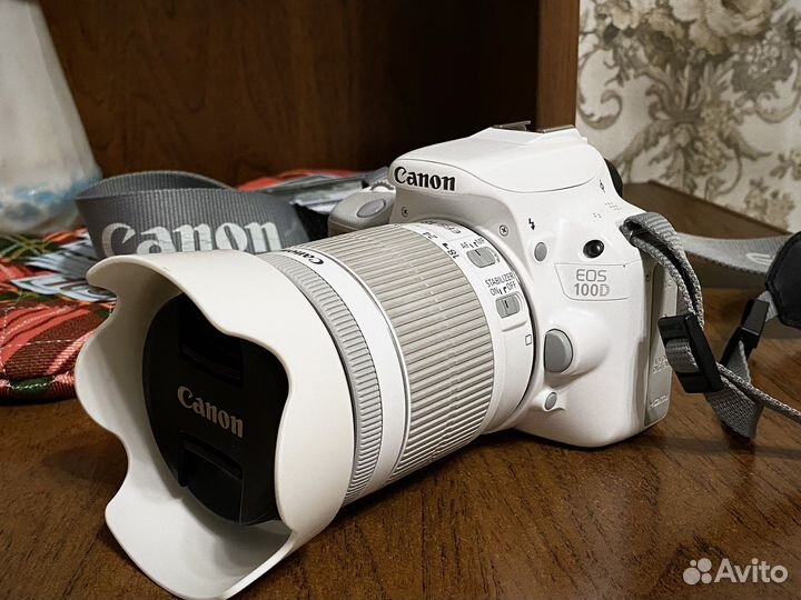 Фотоаппарат Canon 100d (Белый)