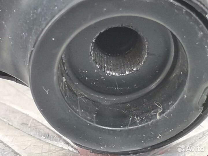 Щеткодержатель задний Honda CR-V 2 рест. 2006