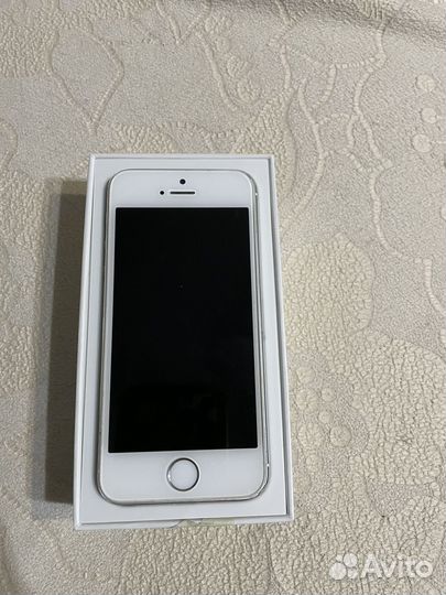 Мобильные телефоны iPhone 5s