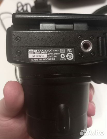 Зеркальный фотоаппарат Nikon coolpix P100