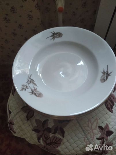 Глубокие суповые тарелки