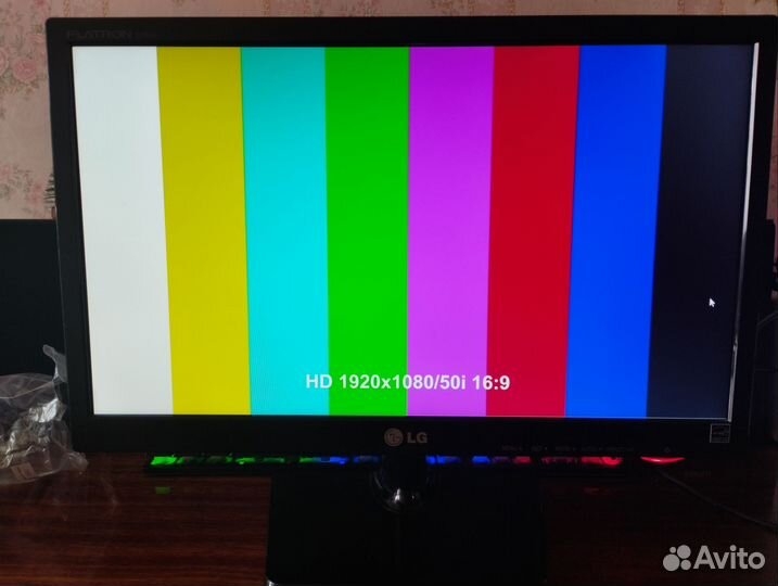 Монитор LG 18.5