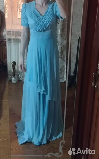 Вечернее платье