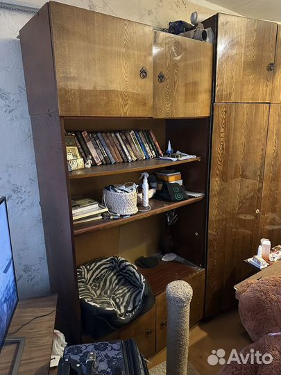 Шкаф сервант