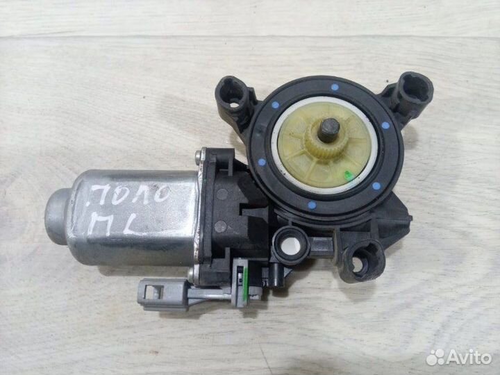 Мотор стеклоподъемника передний левый Volkswagen