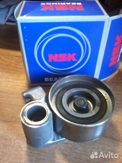 Ролик грм натяжной. NSK Япония
