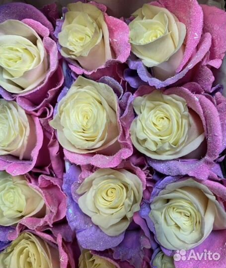 Крашеные радужные синие розы