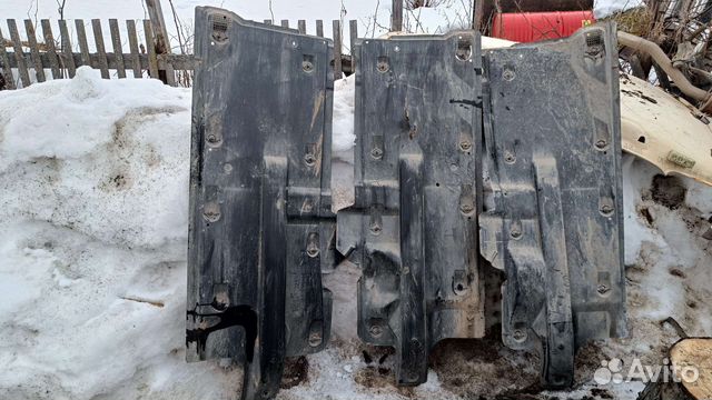 Защита антигравийная Volkswagen Polo седан 2015гв