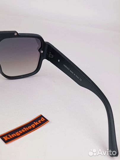 Солнечные очки Versace