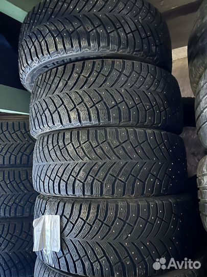 Michelin X-Ice North 4 225/45 R18