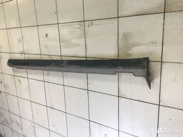 Накладка порога левая Hyundai Santa Fe 4 D4HB 2019