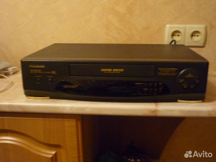 Продаю видео магнитофон Панасоник NV-SO205